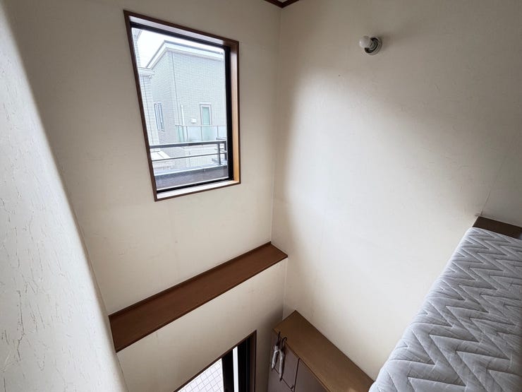 玄関上部は吹抜けです♪