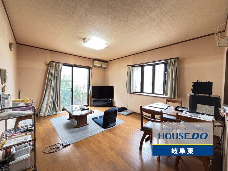 自然光が入る明るいLDKは、自然と家族が集まり、会話や笑顔が増えそうです!