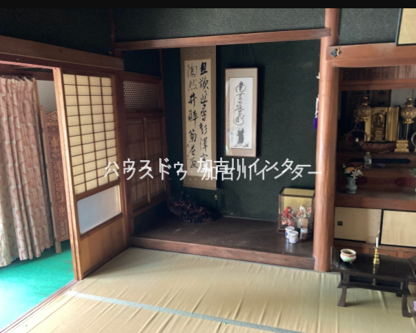 床の間などもあり落ち着いた空間です