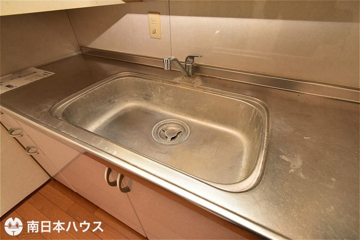 【シンク】シンクの部分はステンレス製になっていて、熱や汚れに強く、お手入れも簡単です♪