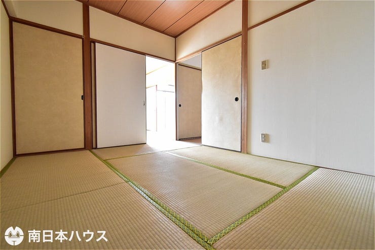 【和室】6帖の和室です!全居室6帖あるのでお部屋を広く使用できます♪
