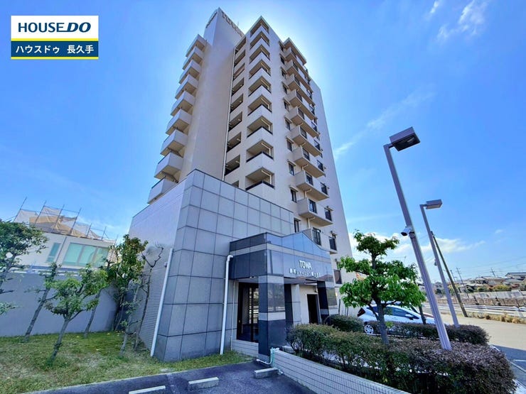 【外観】
お住まい購入に向けての『質問』・『疑問』。具体的に何を準備をして進めたらいいのか?些細な事でも何でも質問して下さい。安心してお住まいが購入出来るようサポート致します!