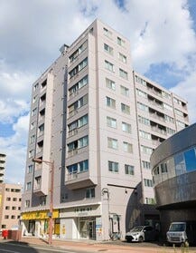 札幌市西区八軒一条東１丁目