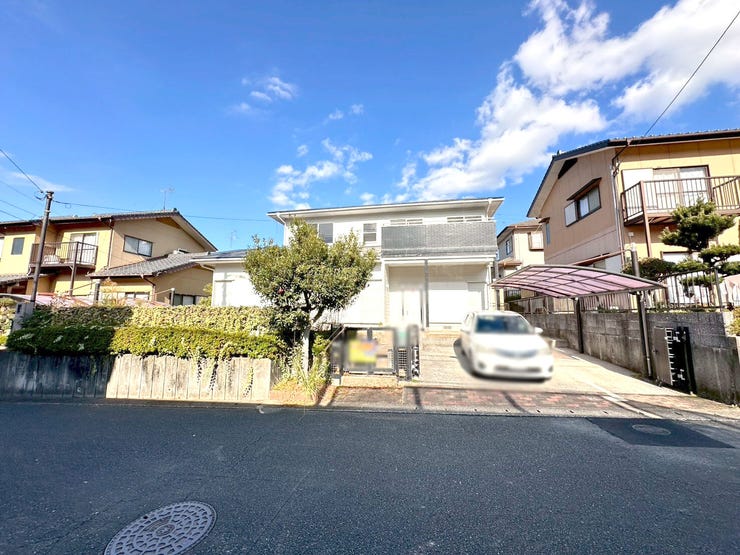 【外観】
◆◆小倉南区舞ケ丘 中古戸建て◆◆ ◆2024年11月リフォーム【水回り】【内装】 ◆駐車場2台 ※リフォーム前のお写真です