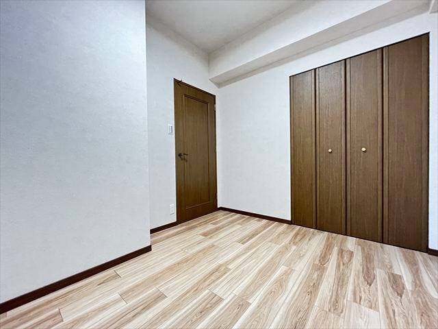 コンパクトな部屋ですが、収納もしっかりあるので快適に過ごせます。