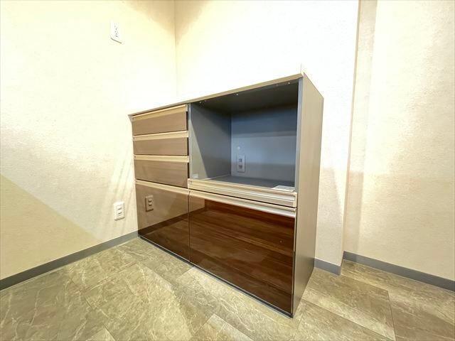 電子レンジや炊飯器が置けます♪