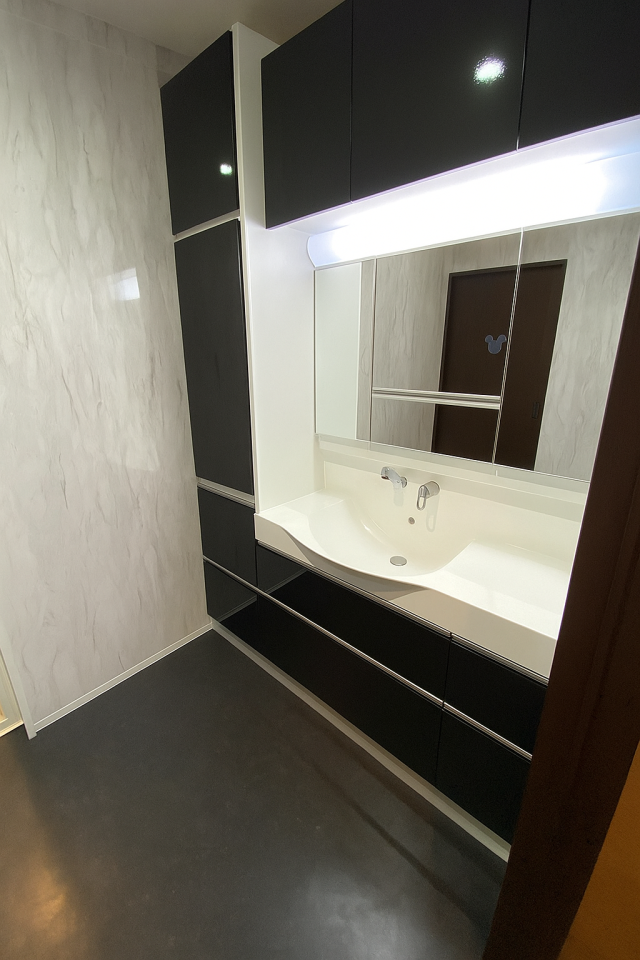 収納充実の大型洗面台!