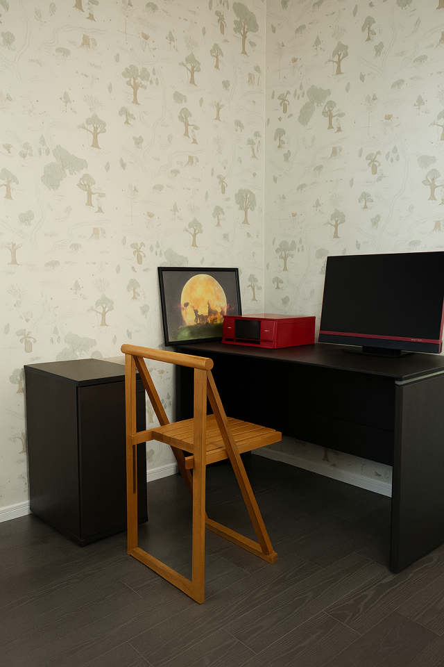 書斎もあり、趣味、ワークスペースに活用いただけます!