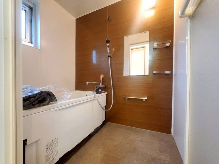 【Bathroom】
リラックスできる空間で、一日の疲れを癒し、心身共にリフレッシュできます。