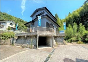 長崎市鳴滝３丁目