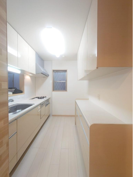 システム式対面キッチン