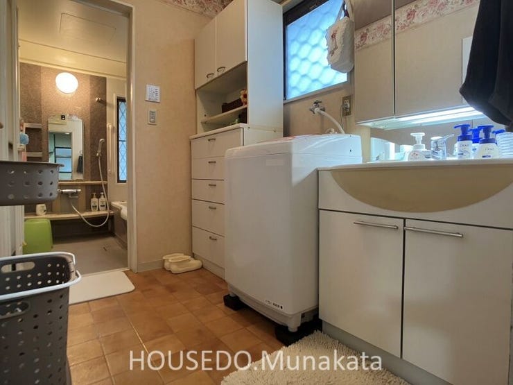 広く設計された洗面室は
動きやすく家事の負担も軽減してくれます。