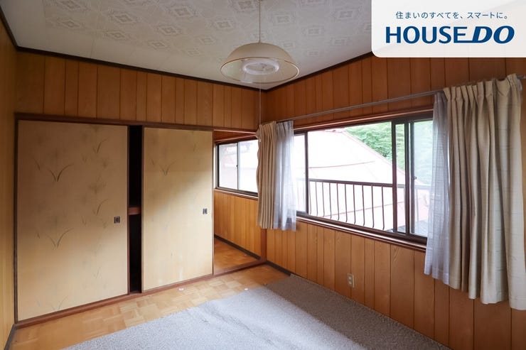 落ち着いた雰囲気でリラックスして過ごせる洋室