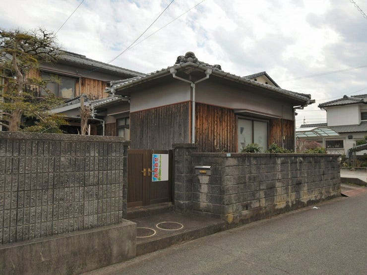 外観を北西側より撮影