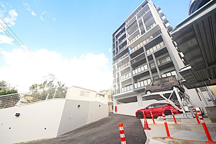 ニューウェイブプレミアムコート識名