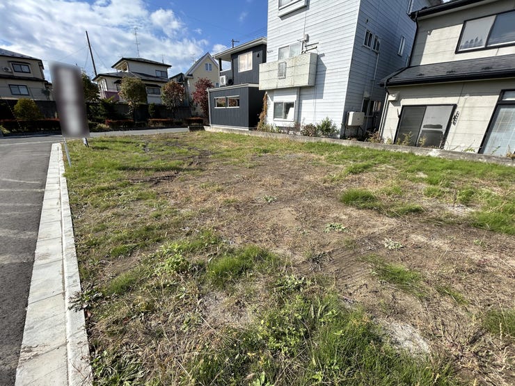 現地(2025年10月)撮影
◎建築条件付き◎
詳細は、ハウスドゥ  八戸市庁前までお気軽にお問い合わせくださいませ♪