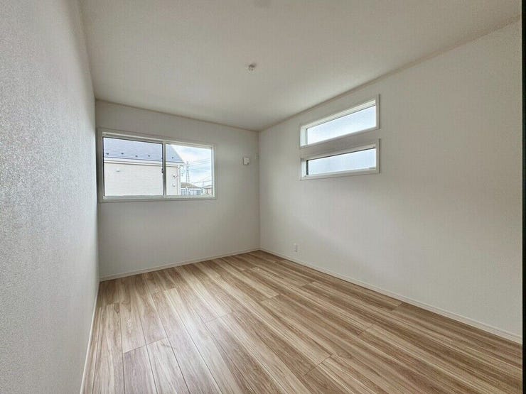 【Bedroom】主寝室や子ども部屋、在宅ワークにも使える洋室。暮らしに合わせて自由にレイアウトできます。