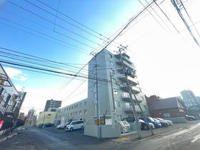 札幌市中央区南六条西２３丁目