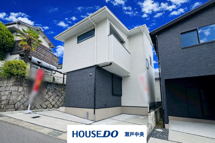 【外観】
物件の詳細等ご興味がございましたら、お気軽にハウスドゥ瀬戸中央までお問い合わせください!