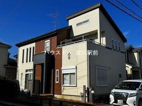 吉川市中央３丁目