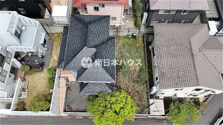 敷地全体と周辺環境が分かる空撮です。