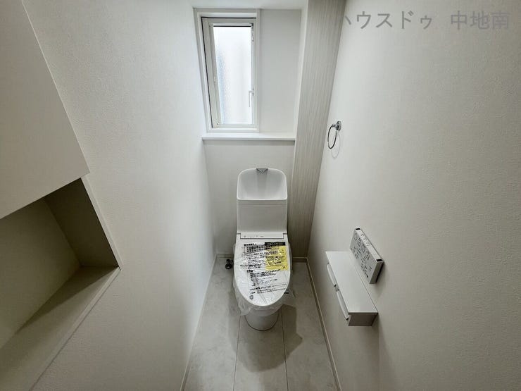 温水洗浄便座付きトイレ♪