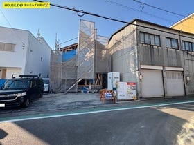 静岡市葵区新富町３丁目