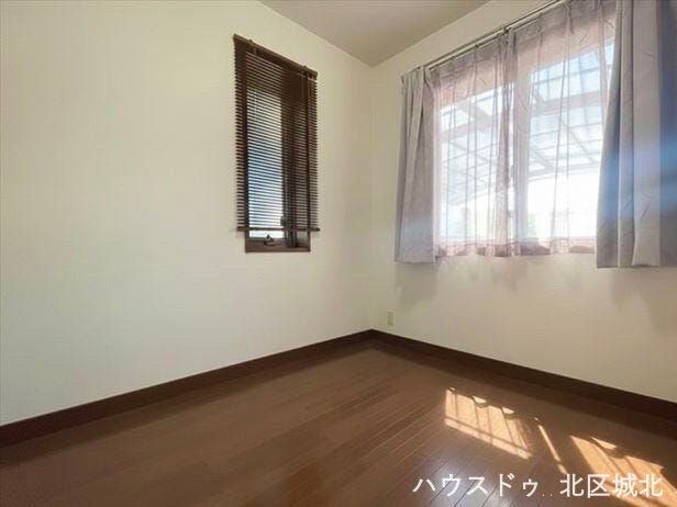 イメージ画像(実際の写真をもとに家具等をCGで除去したものになります)
ナチュラルな光が広がるリラックス空間。寝室にも子ども部屋にもぴったりです。