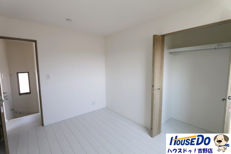 2階洋室6帖、全居室収納あり。お部屋をスッキリ片付けられます。