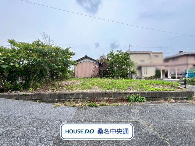 養老鉄道養老線美濃松山駅まで徒歩5分、スーパーまで徒歩8分でとても便利ですね。