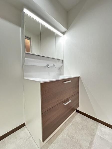 リフォーム済み☆
お掃除もしやすいシャワー付き洗面台