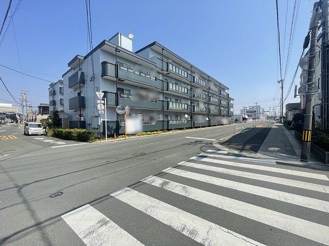 【外観】
【appearance】
周辺環境充実したエリアの数少ないペット可マンション!リフォーム済みの角部屋♪