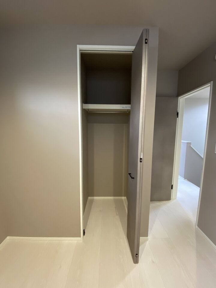 工夫一つで無限に広がるクローゼットの可能性。あなたの理想の部屋への手助けをしてくれます♪