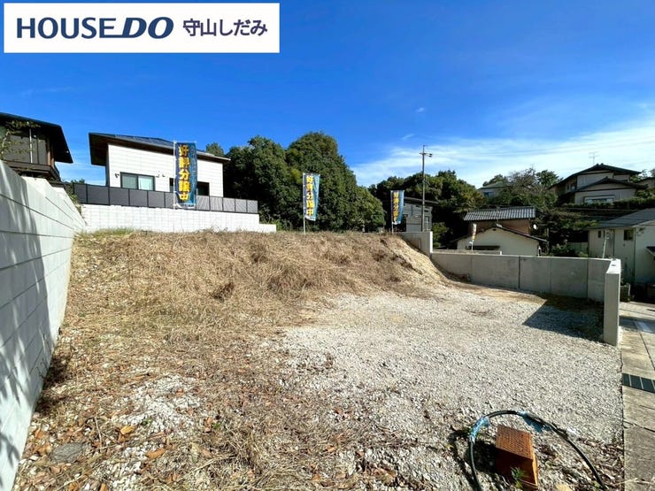 【駐車2台可能】車を2台所有している方には嬉しい、駐車スペースがしっかり確保された物件。来客時にも余裕を持って駐車できるため、家族や友人との時間ももっと楽しくなります。暮らしにゆとりが生まれますね。