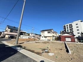 草加市氷川町