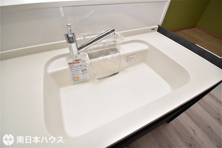 【シンク】シンクと天板に継ぎ目がなくお掃除がしやすくなっています♪