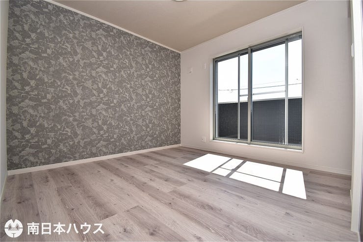 【洋室】6.1帖の洋室です!ウォークインクローゼットのあるお部屋で寝室に最適です♪