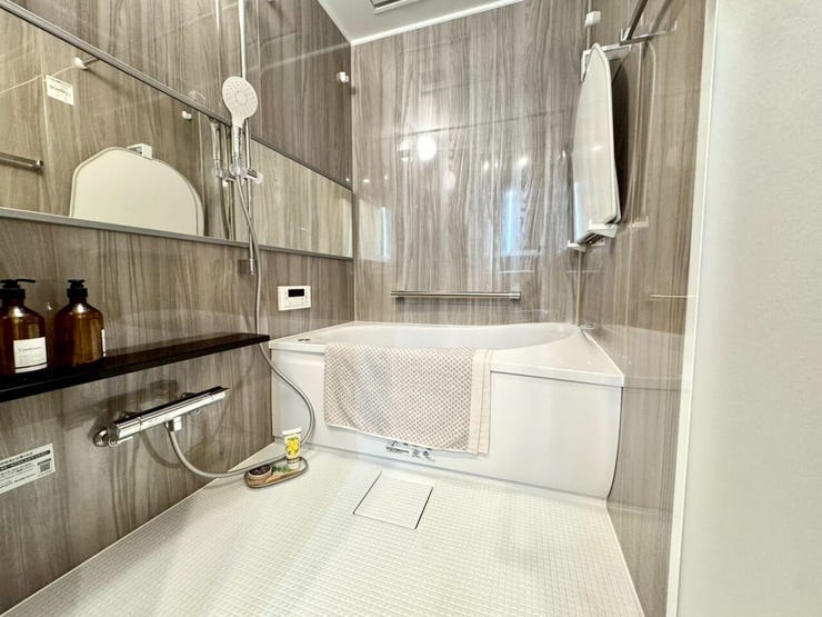 【Bathroom】リラックスできる空間で、一日の疲れを癒し、心身共にリフレッシュできます。