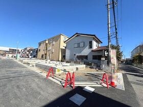 草加市八幡町