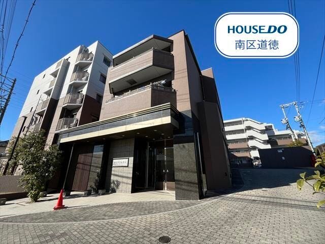 【外観】
5階建ての3階部分のお部屋にあたります。2026年1月リフォーム完了予定です!
名鉄名古屋本線/本星崎駅まで徒歩約10分、市営バス「赤坪町」停まで徒歩約5分の距離に立地です。