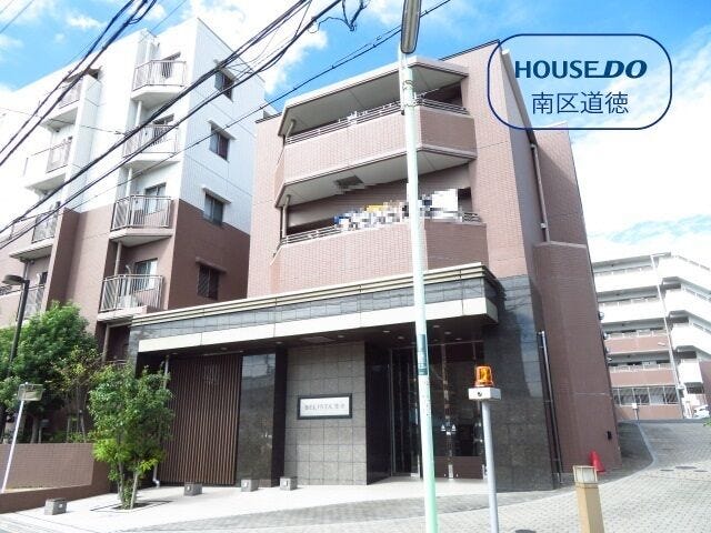 小・中学校まで徒歩10分圏内と、お子様の通学にも通いやすい距離に立地です。