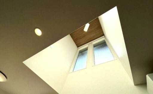 明るく開放感のある吹き抜け