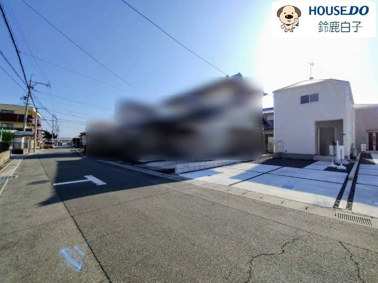 前面道路が広くて駐車もラクラク