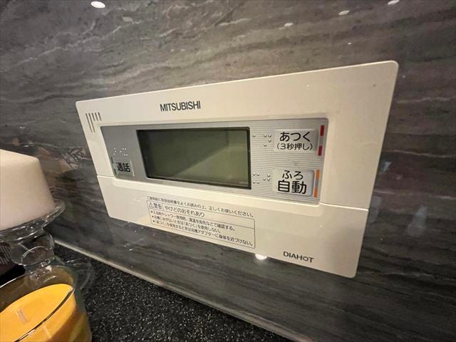 来客者の顔を確認できる、モニター付きインターフォンを完備。
お子様だけでも安心して対応でき、防犯面でも安心です。