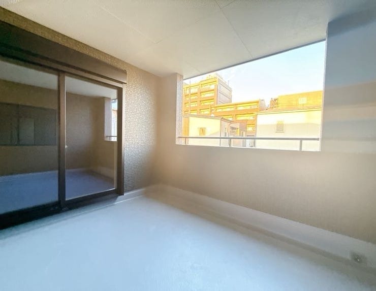 雨の日も安心のインナーバルコニーです♪