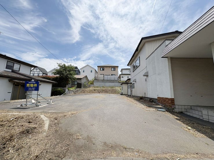 現地(2026年7月)撮影
◎建築条件無し◎
詳細は、ハウスドゥ 八戸下長へお気軽にお問い合わせください♪