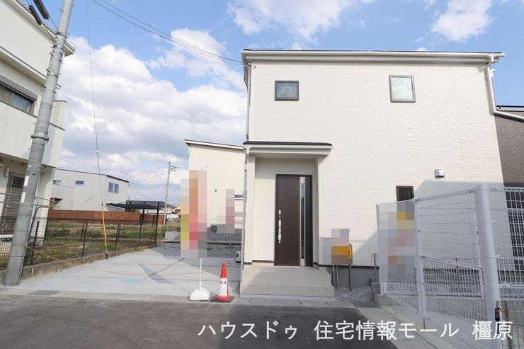 並列で2台駐車可能です