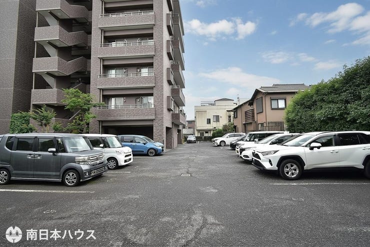 西田３丁目 Ｄ’クラディア西田 【Ｄ’クラディア西田の駐車場】平置き駐車場あり！