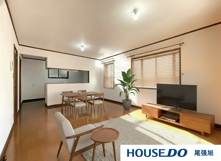 【リビング】
【家具配置イメージ/リビング】光が優しく差し込む明るいリビング♪最高の家族団らんのお時間をお過ごしいただけます♪ひろびろとしたLDKで、ソファや4人掛けテーブルを置いても使いやすい配置です。