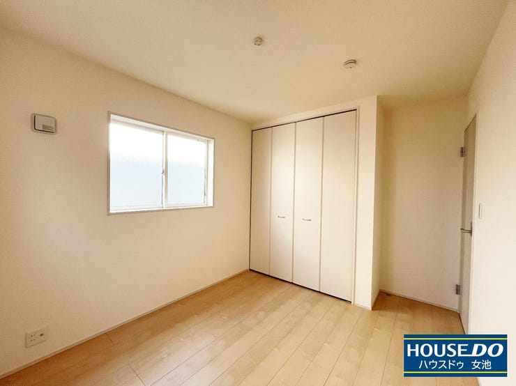 2025年10月撮影
洋室5.34畳(東側)